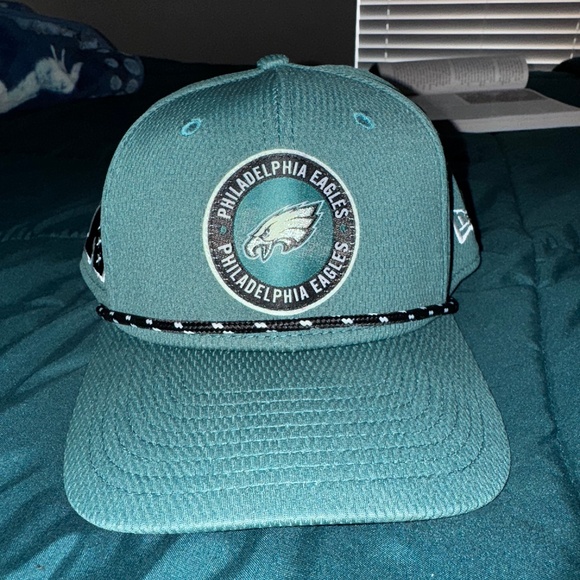 Philadelphia Eagles Hat (2024 Sideline) - Picture 1 of 7